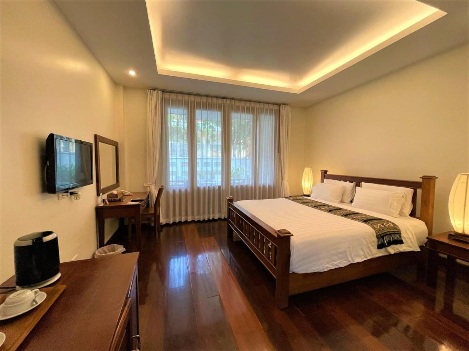 Athena Hotel Паксе Экстерьер фото