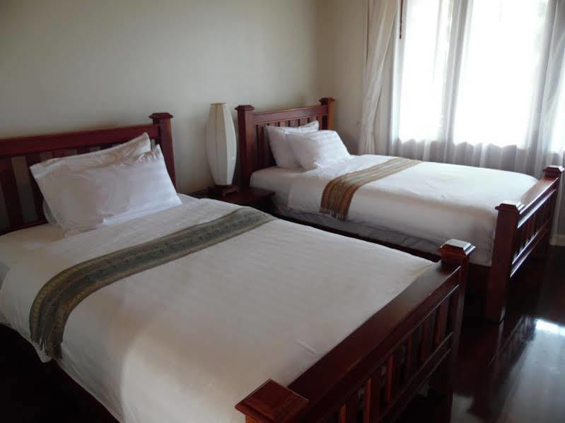 Athena Hotel Паксе Экстерьер фото
